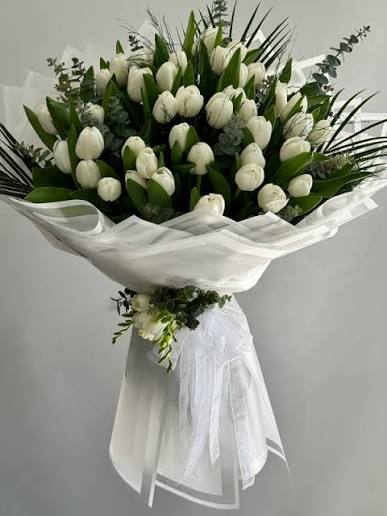 Sevimli Peluş Ayıcıklı Bebek Çiçek Sepeti